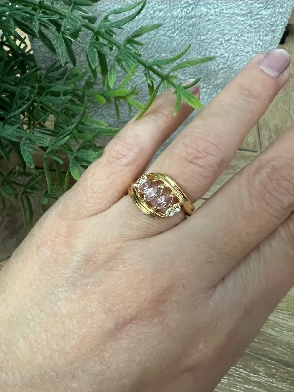 Vintage Gold Tone Ring Pink Marquise Stones Crystal Accents Statement Band